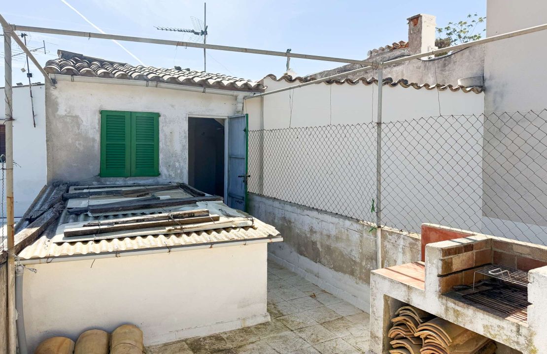 Large townhouse in Pollença to renovate