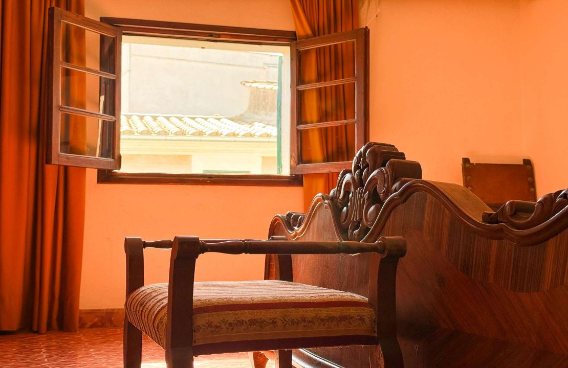 Large townhouse in Pollença to renovate