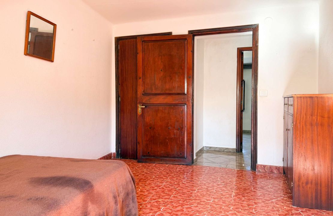 Large townhouse in Pollença to renovate