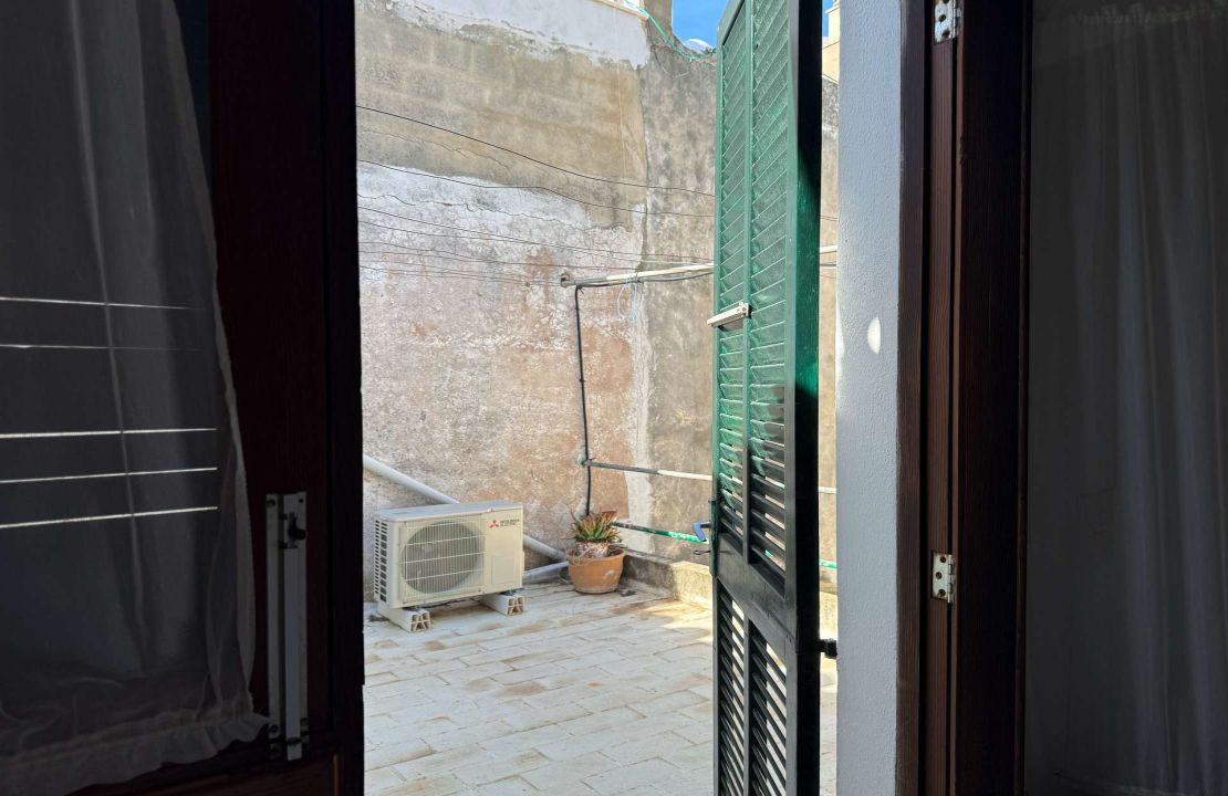 Large townhouse in Pollença to renovate