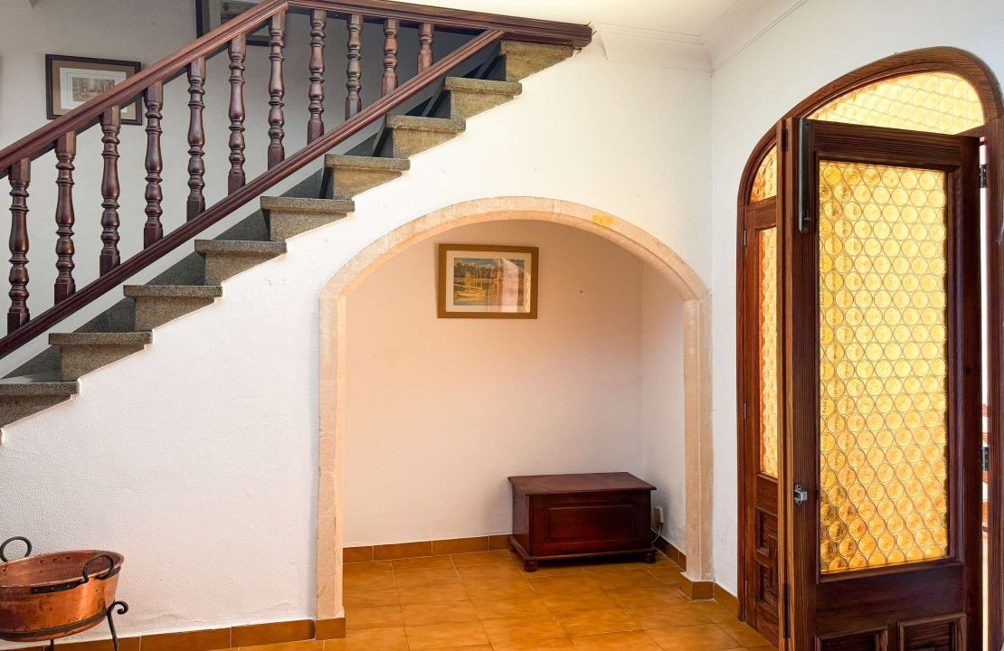 Large townhouse in Pollença to renovate
