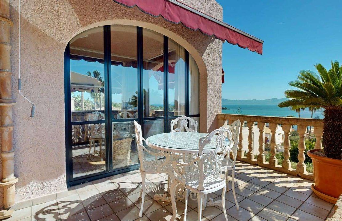NEW listing - Villa with sea views in Alcanada Alcudia, Pool and Garage