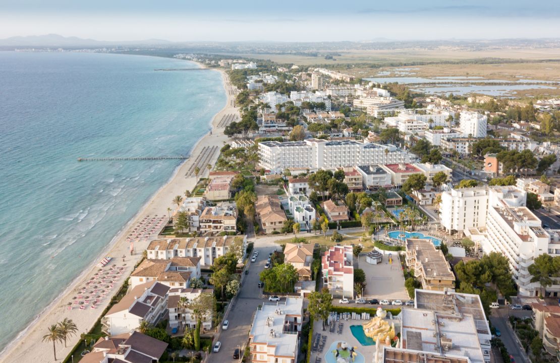 Nuevo adosado sostenible en Puerto de Alcudia, Mallorca