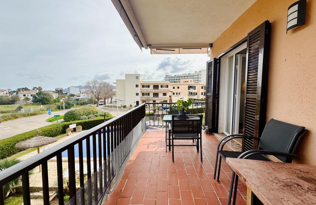 Bright apartment in Port Pollenca Mallorca close to the beach for sale