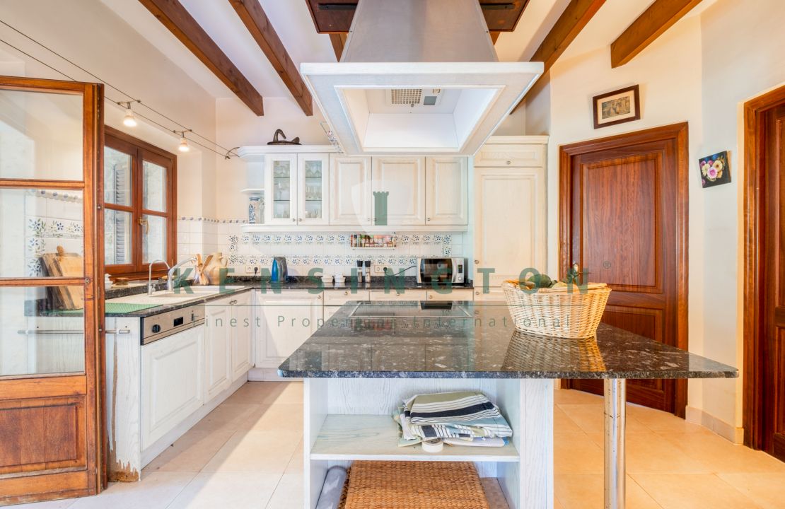 A beautiful Finca Pollensa Alcudia area with pool and privacy is for sale