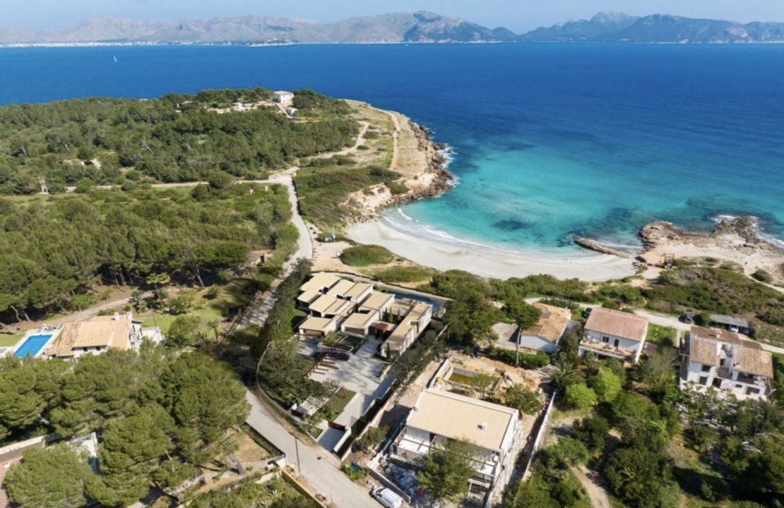 Project beachfront luxury villa Mallorca, Alcudia Mal Pas for sale