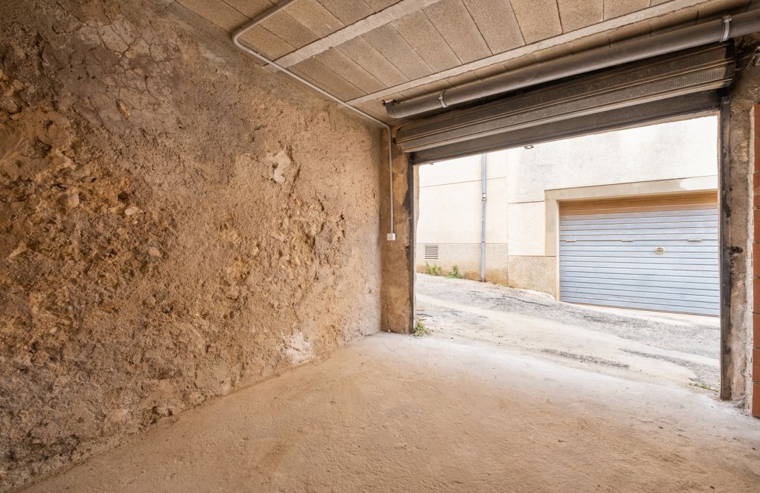 Renovated townhouse for sale in Campanet Mallorca