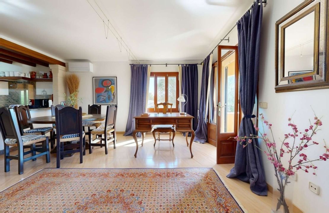 Exclusive 7 bedroom Villa in Bonaire, Alcudia with pool and garages in top location