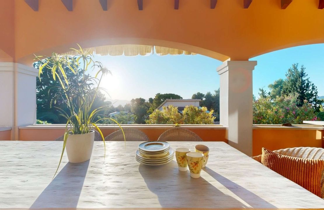 Exclusive 7 bedroom Villa in Bonaire, Alcudia with pool and garages in top location