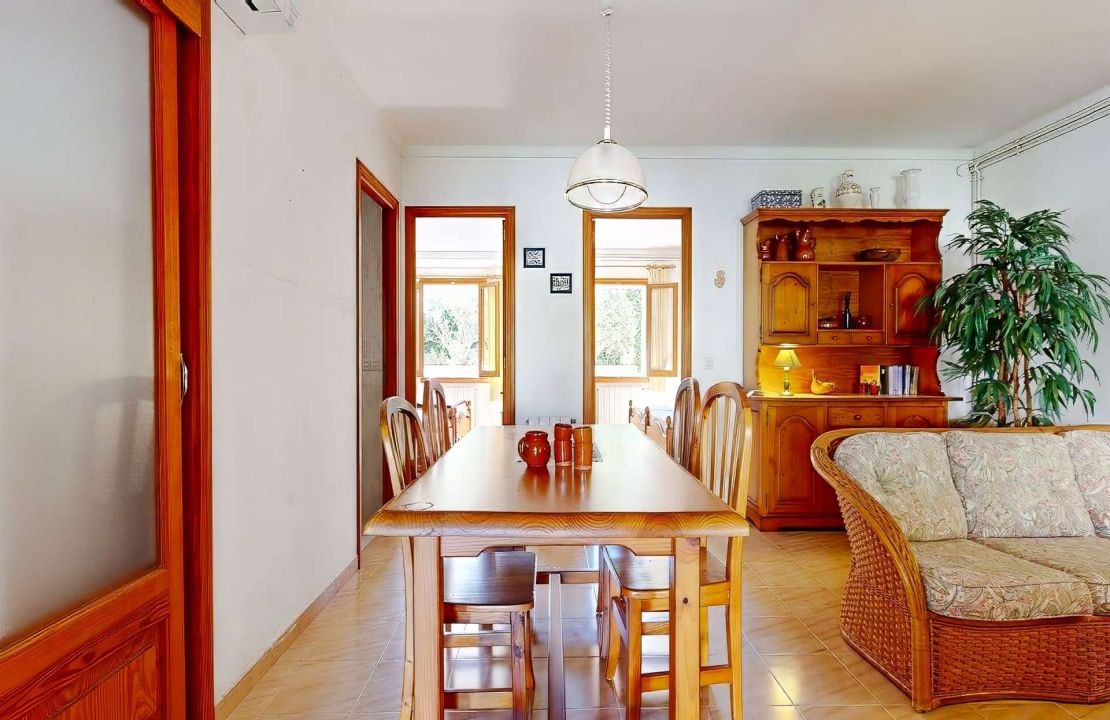 Exclusive 7 bedroom Villa in Bonaire, Alcudia with pool and garages in top location