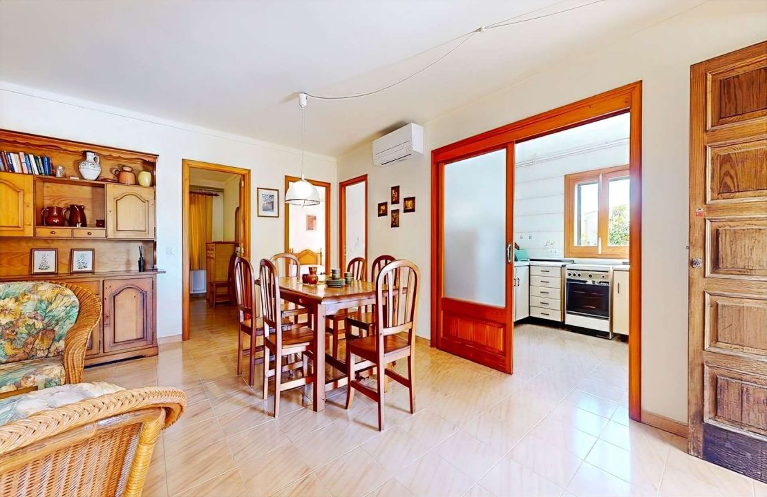 Exclusive 7 bedroom Villa in Bonaire, Alcudia with pool and garages in top location