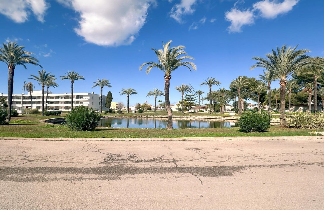 Apartamento en Puerto Alcudia con piscina comunitaria y vistas panorámicas