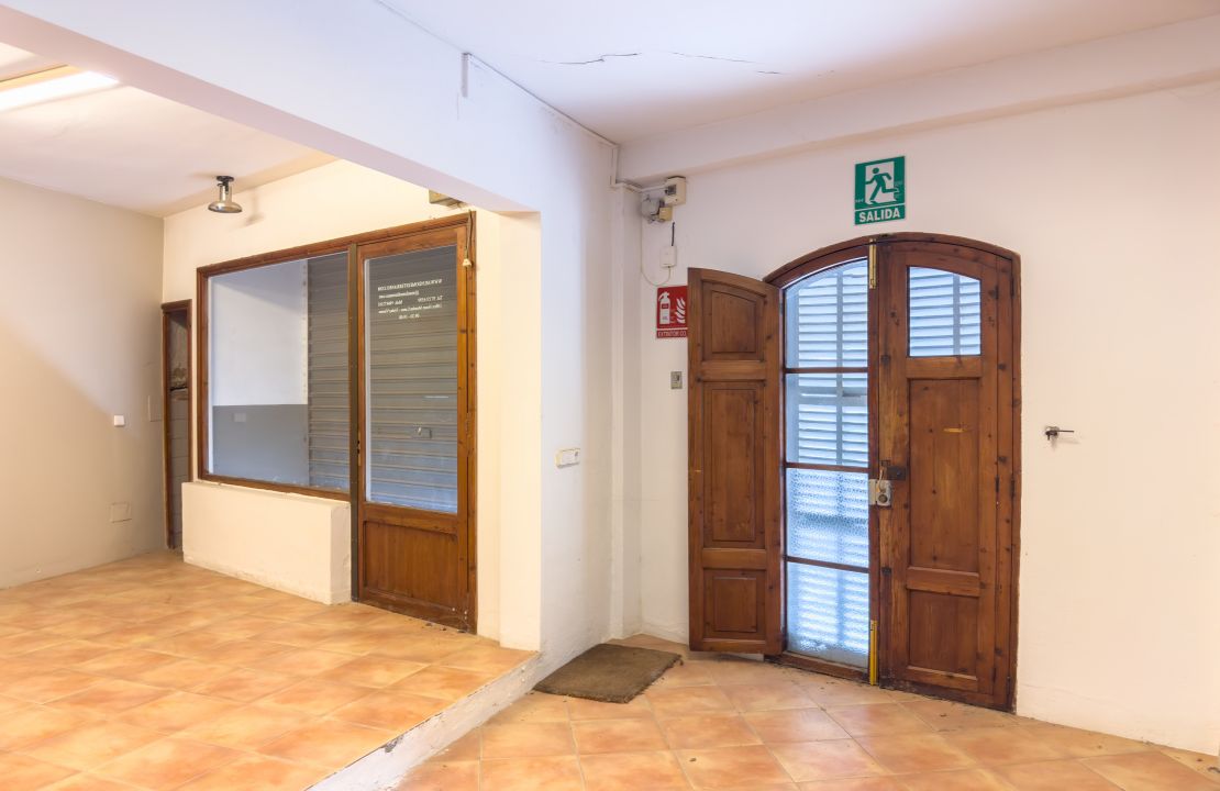 Townhouse for sale in Campanet with garage - price reduced