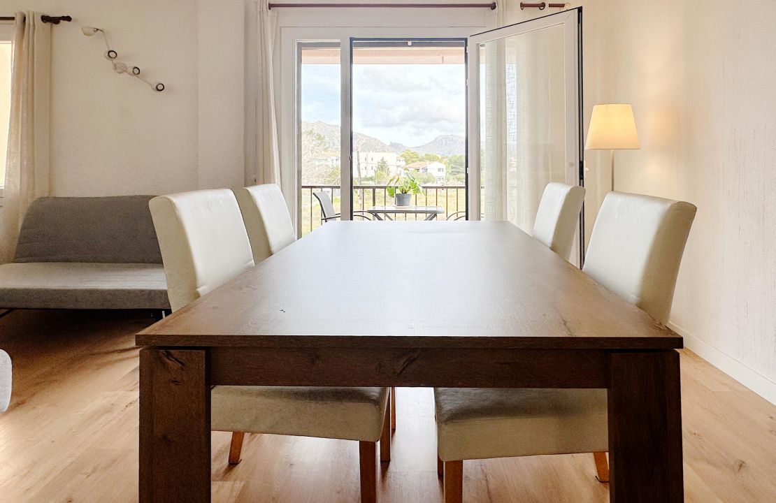 Bright apartment in Port Pollenca Mallorca close to the beach for sale