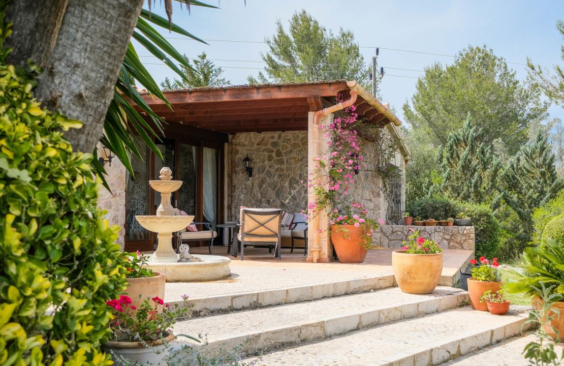 Exklusive Finca in Pollensa, Mallorca, mit privatem Pool, gepflegtem Garten und atemberaubendem Ausblick