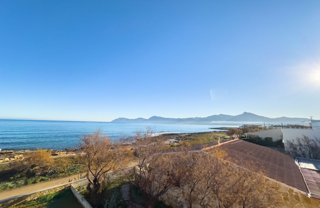 Villa in Son Serra de Marina for long term rental in front of the sea with pool and four bedrooms