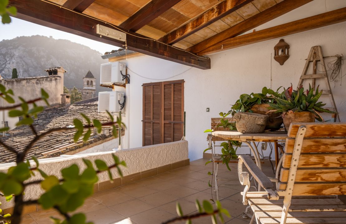 Grossartiges historisches Stadthaus in Mallorca Pollensa mit Ausblick