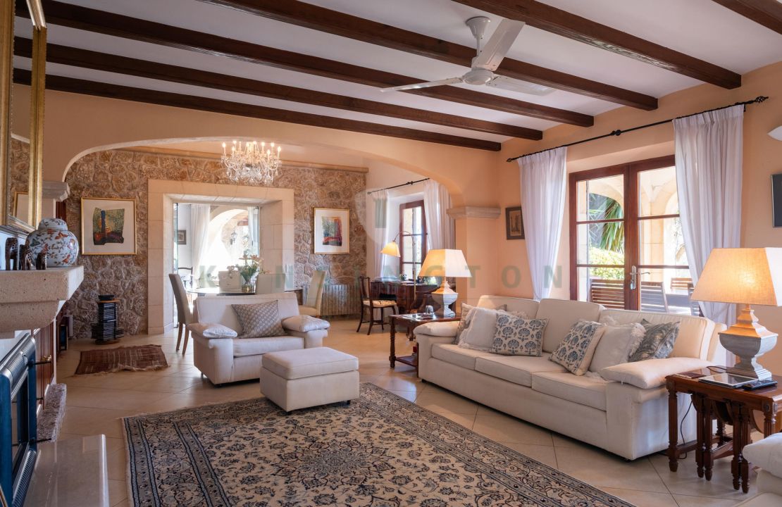 Exclusive Country Estate Pollensa Mallorca with Private Pool, Mature Garden and Stunning Views