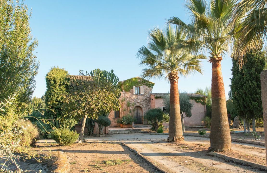 Country home in Sa Pobla, Mallorca with an original grain mill