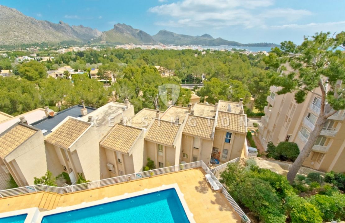 Apartamento Puerto Pollensa en venta con vistas panoramicas y piscina