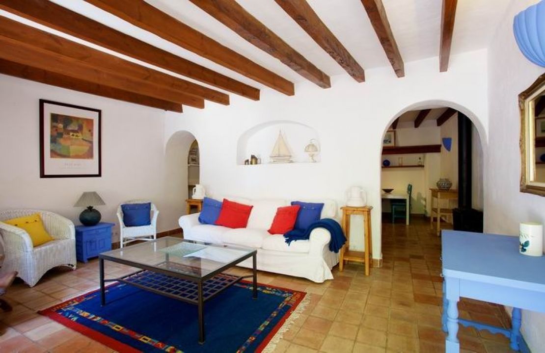 Traditional townhouse with holiday rental license and large charming patio