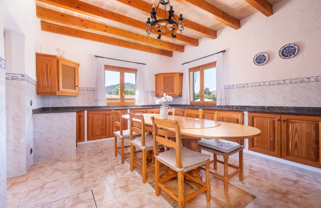 2 charming country houses within walking distance to Pollensa Town with holiday rental license.