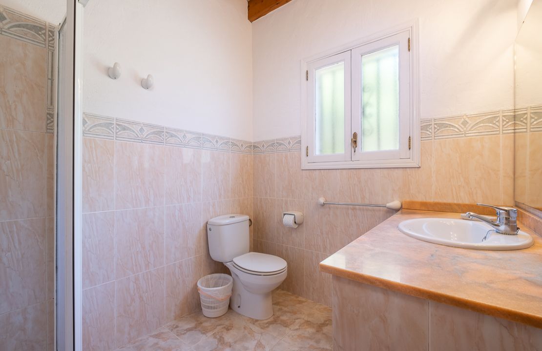 2 charming country houses within walking distance to Pollensa Town with holiday rental license.