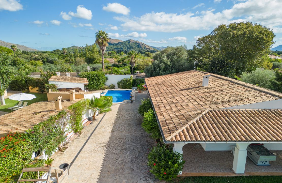 2 Villas con encanto a corta distancia del pueblo de Pollensa con licencia de alquiler vacacional.