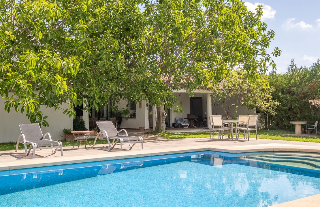 Landleben pur - Finca mit traumhafter Aussicht zwischen Alcudia und Pollensa mit Meerblick und Pool