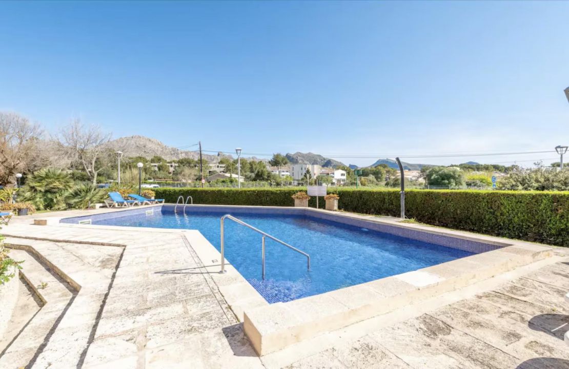 Bright apartment in Port Pollenca Mallorca close to the beach for sale