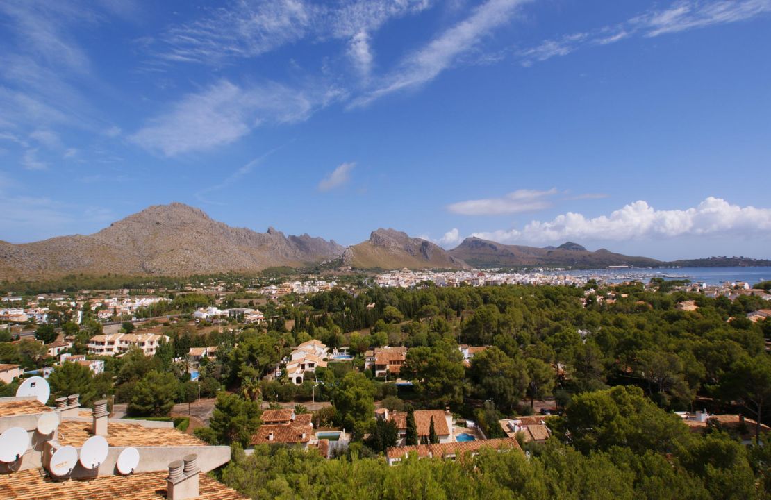 Fantastisches Duplex-Penthouse mit Panoramablick auf das Meer in Bellauba, Puerto Pollensa