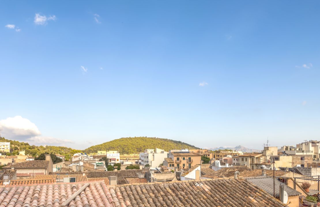 Ático en la Plaza Mayor de Pollensa con ascensor y vistas panorámicas