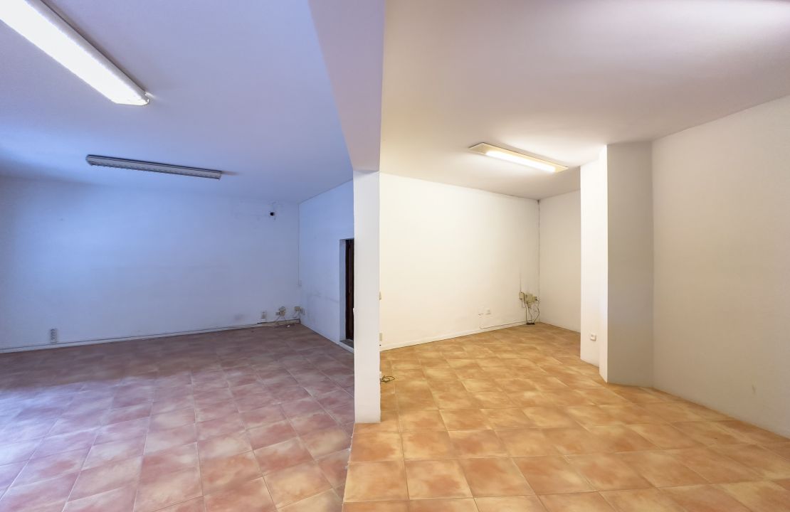 Townhouse for sale in Campanet with garage - price reduced