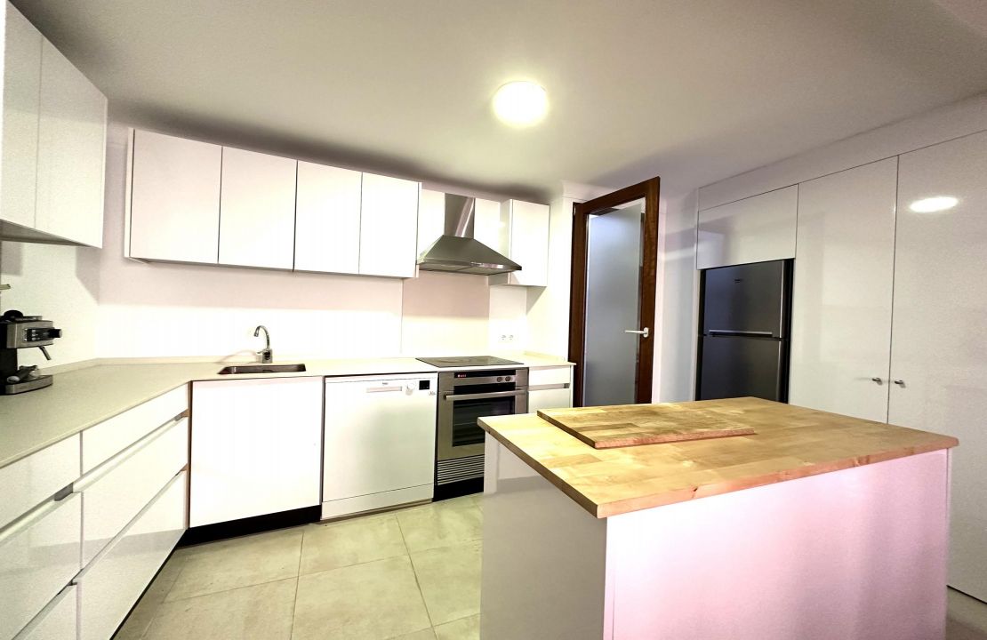 Long term rental in Pollensa with garage