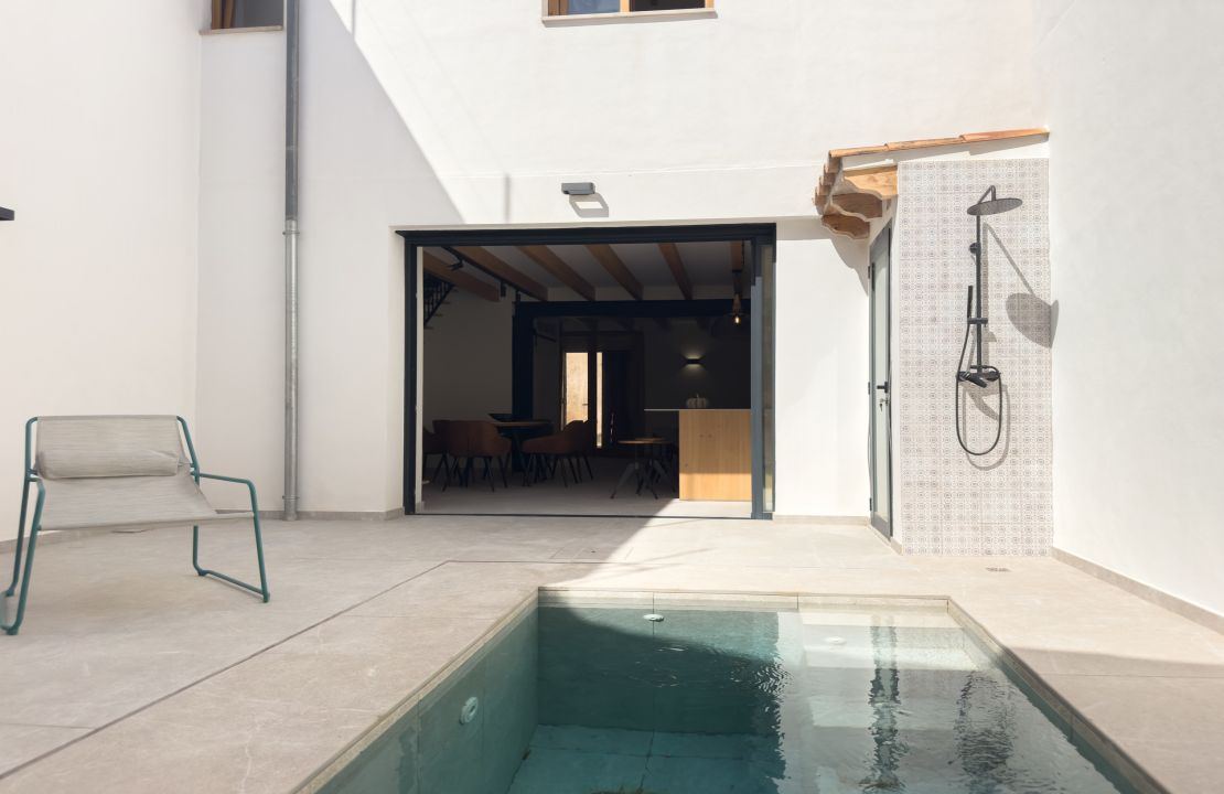 Impresionante casa en Pollensa reformada de alto standing con piscina en venta