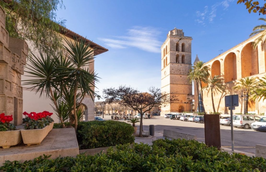 Baugrundstück zu verkaufen in Muro, Mallorca