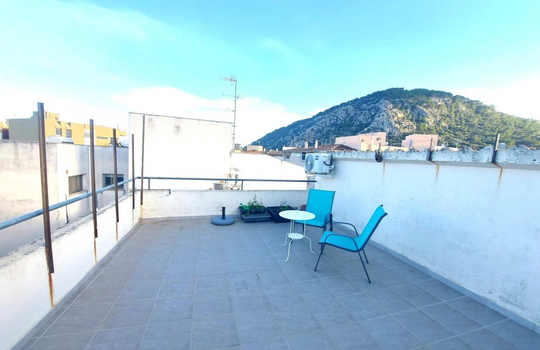 Duplex for long-term rent in Pollensa, Mallorca with terraces