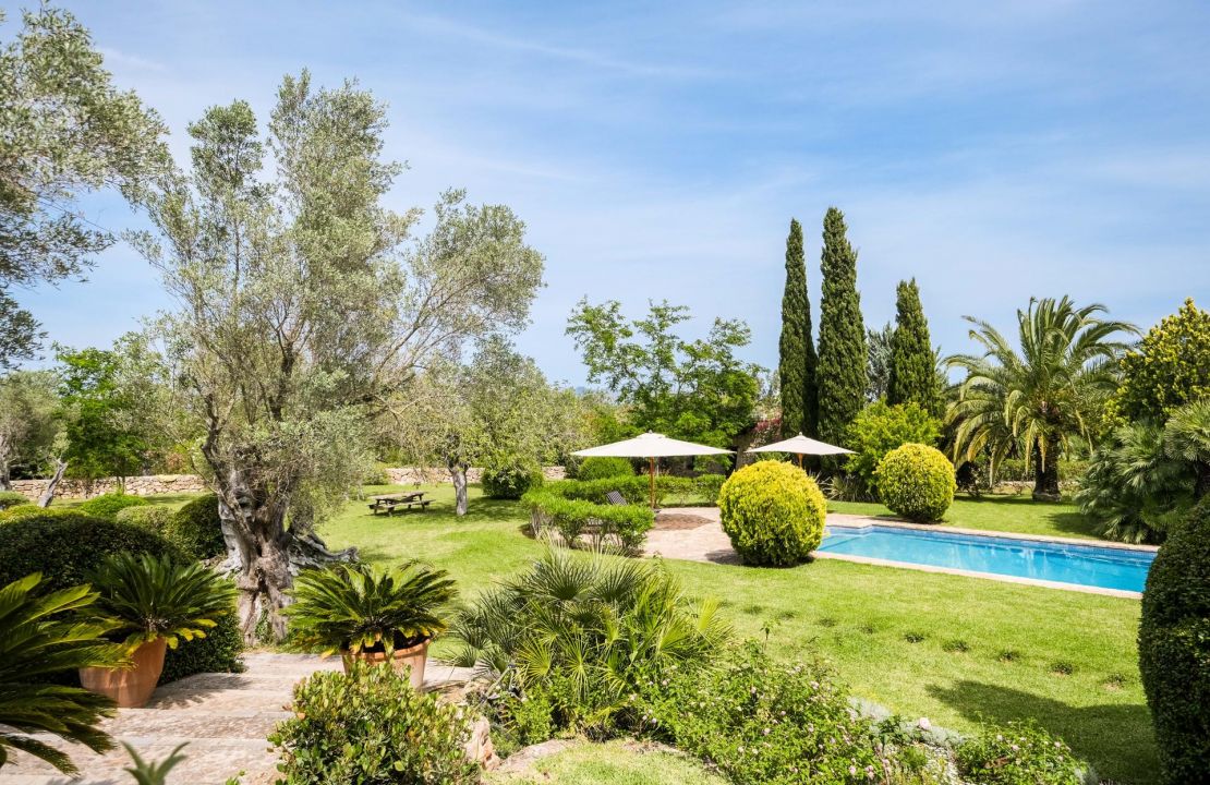 Exklusive Finca in Pollensa, Mallorca, mit privatem Pool, gepflegtem Garten und atemberaubendem Ausblick