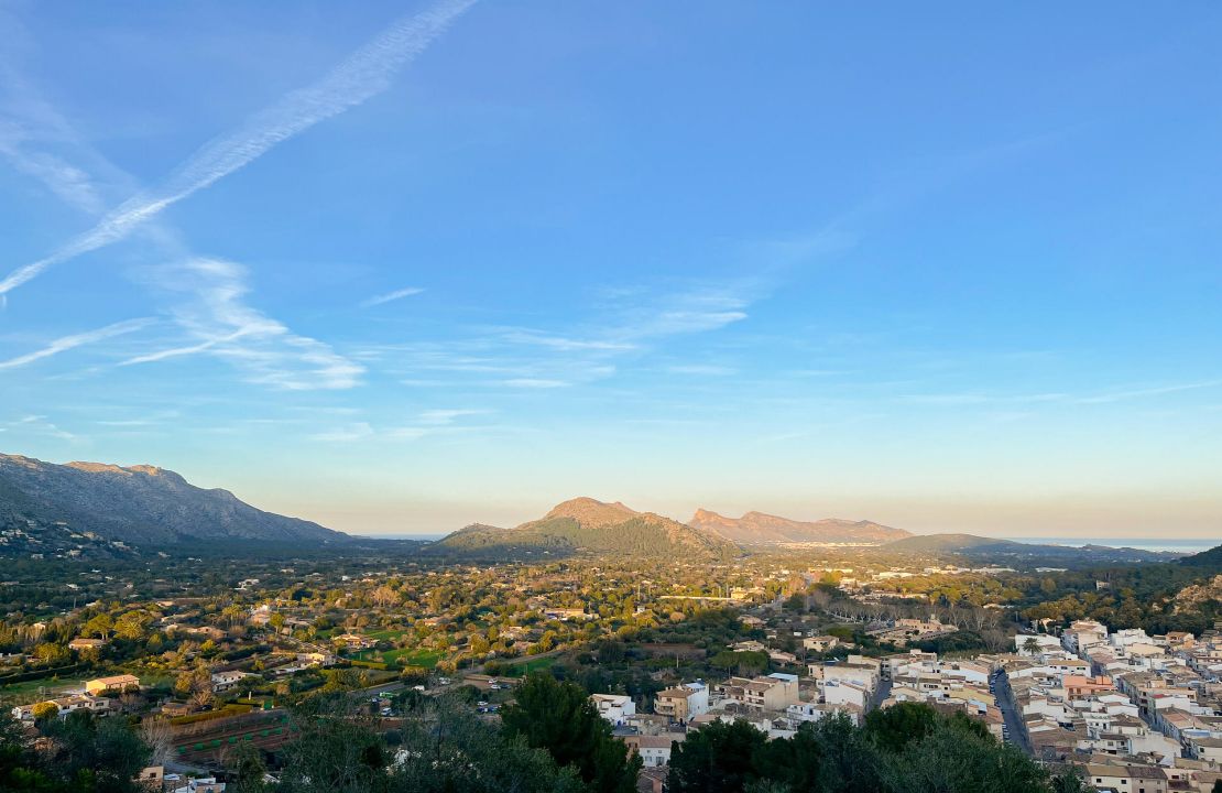 Duplex for long-term rent in Pollensa, Mallorca with terraces