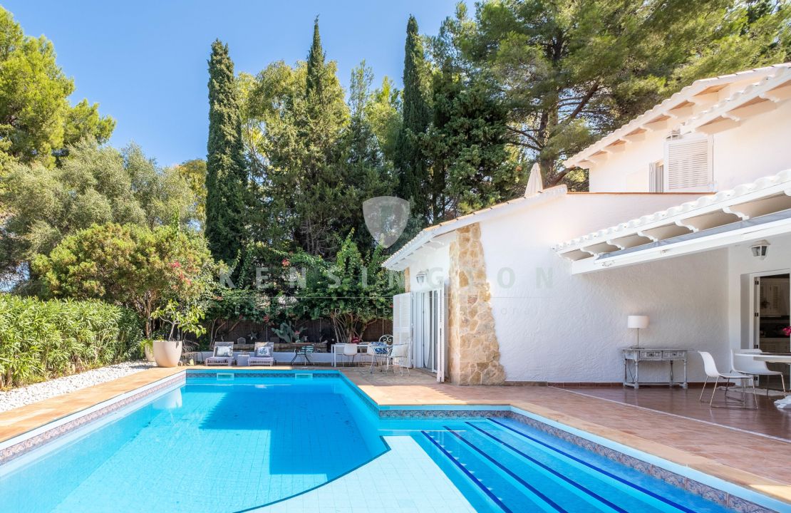 Ein Traumhaus in bester Lage, Bonaire Alcudia mit Pool und Ausblick zu verkaufen