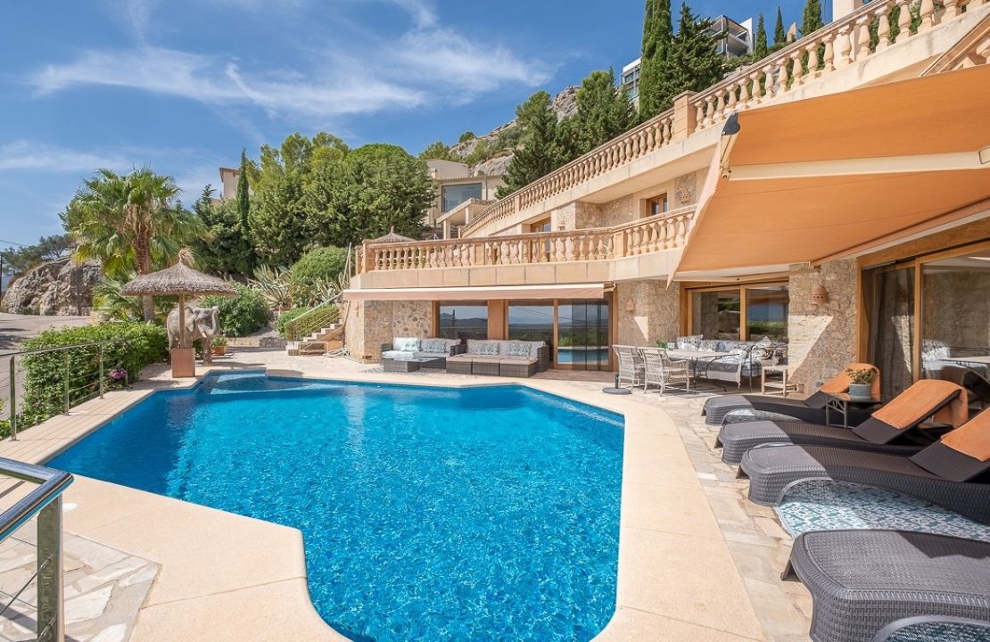 Unique Villa in the exclusive area of La Font, Pollensa with stunning views over the valley!