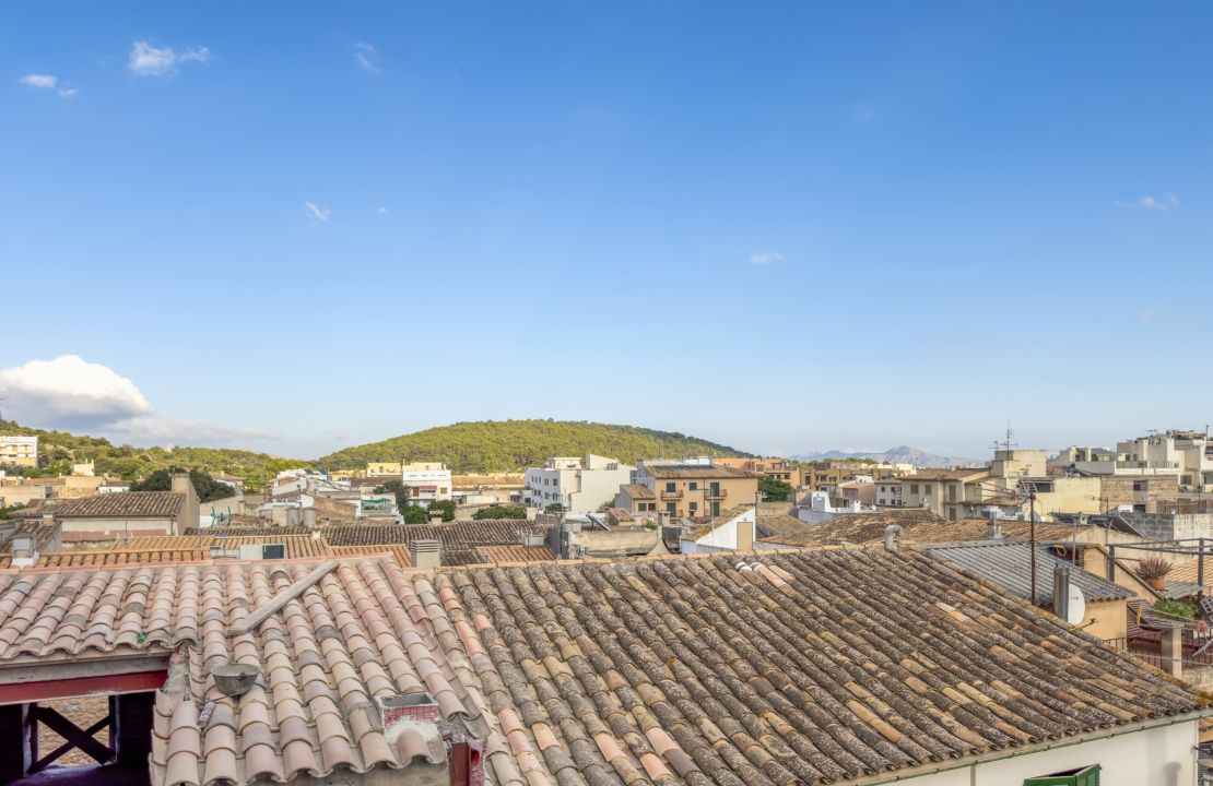 Ático en la Plaza Mayor de Pollensa con ascensor y vistas panorámicas