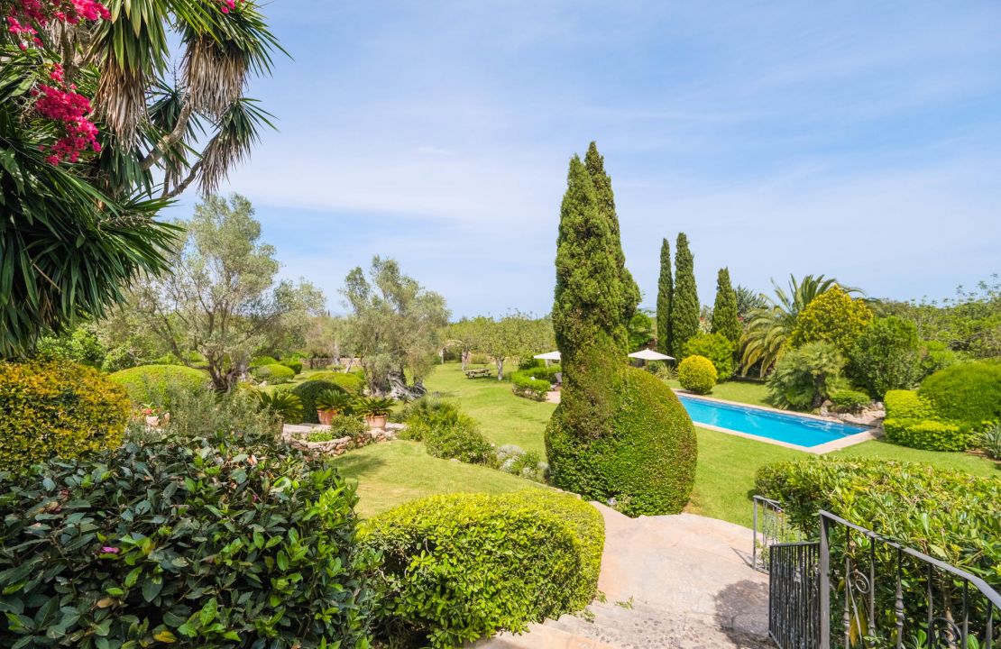 Exklusive Finca in Pollensa, Mallorca, mit privatem Pool, gepflegtem Garten und atemberaubendem Ausblick