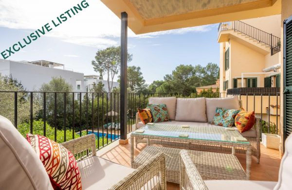 Apartamento en venta en Pollensa Mallorca con 4 dormitorios y piscina comunitaria